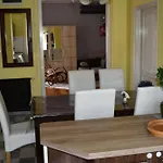 Jol Jarsz Vele 度假居 *